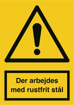 Der arbejdes med rustfrit stål 